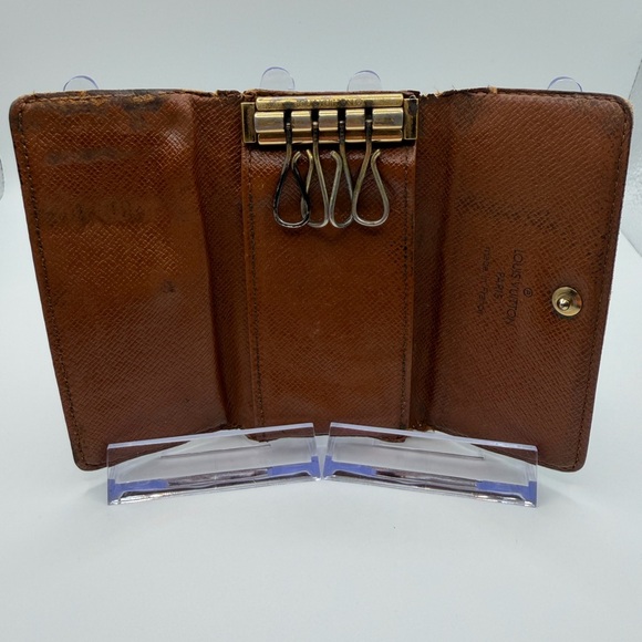 Louis Vuitton Monogram 4 Key Cles
